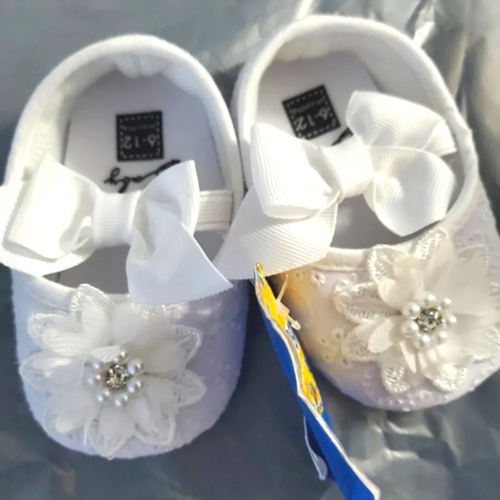 :*2 NWT,NWOT Myggpp & wonder nation Baby Girl white lace & pearl Size 6-12 M & 5